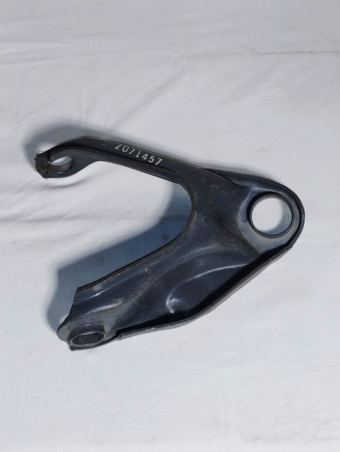 1968 1969 1970 1971 1972 Barracuda, Dart, Duster, Demon, Valiant Left Upper Control Arm 2071457