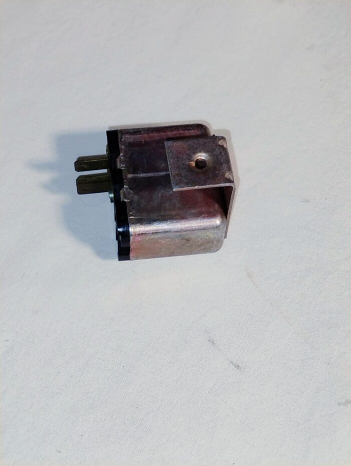 1970 Cuda, Challenger, Dart, Duster, Chrysler Newport, New Yorker, Key Buzzer Relay 3420884, S/A 2983696 - Image 4