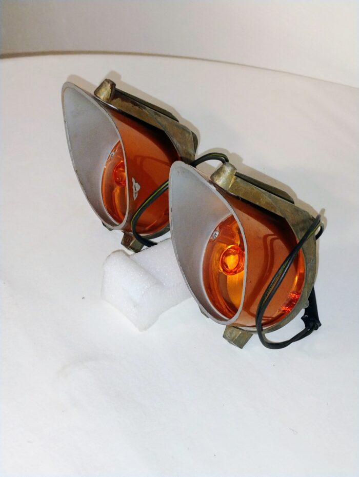 1971 Plymouth GTX, Road Runner, Front Turn Signal / Parking Lamp / Light Assemblies 3478962 - Image 5