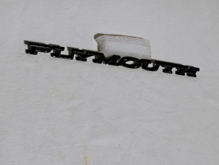 1968 69 1970 Plymouth Road Runner, GTX, Satellite, 1968 69 Barracuda, 68-72 Valiant, 68-71 Fury, Hood Emblem / Nameplate 3613880 (Copy) - Image 3