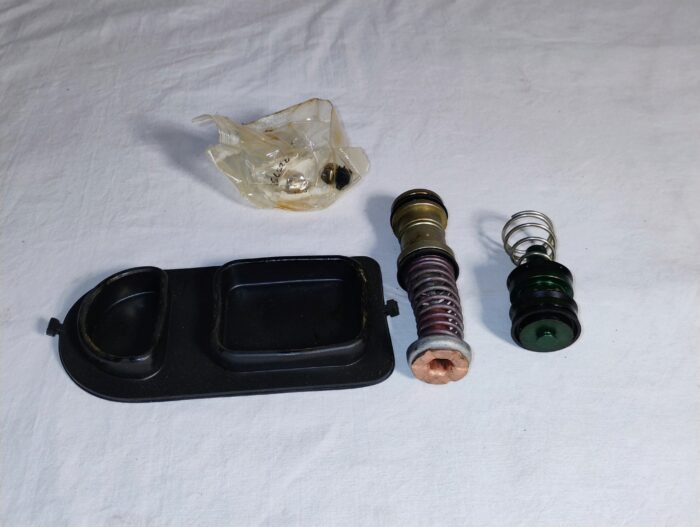 1968 1969 Chrysler 300, Newport, New Yorker, Fury, Monaco, Polara,  Brake Master Cylinder, Repair Kit 2808617 - Image 4