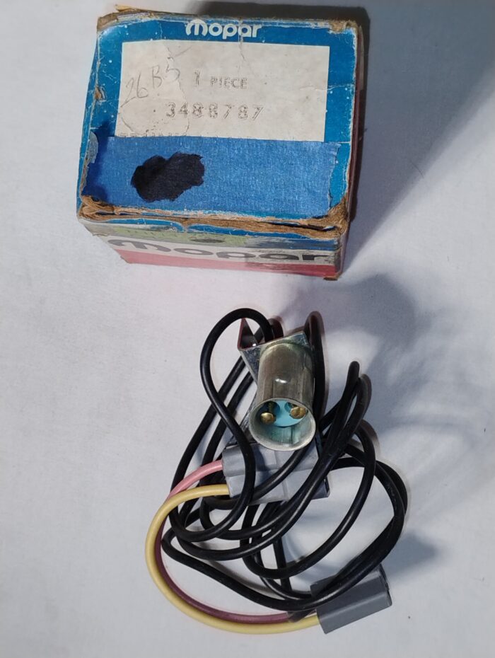 1972 1973 1974 1975 1976 Dart, Duster, Valiant, Trunk Lamp / Light, Assembly 3488787