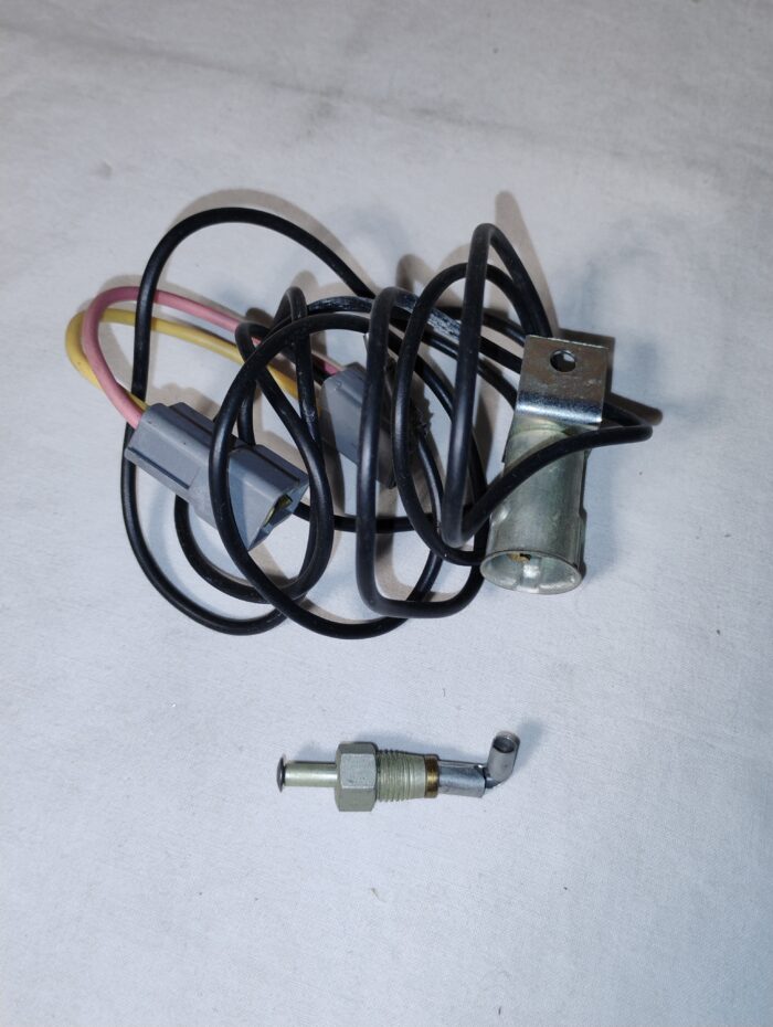 1972 1973 1974 1975 1976 Dart, Duster, Valiant, Trunk Lamp / Light, Assembly 3488787 - Image 4
