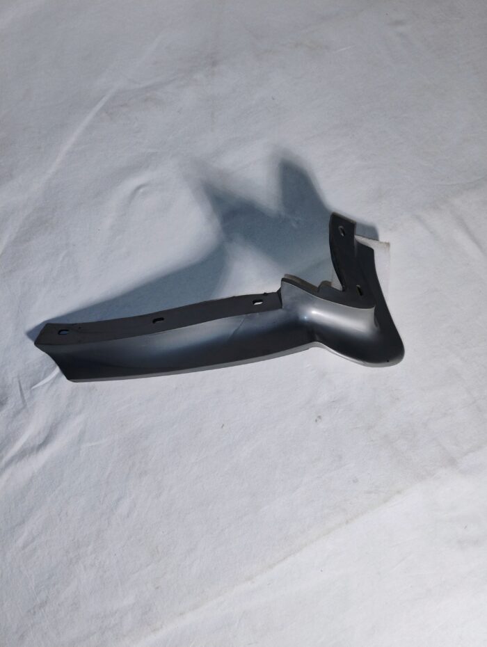 1974 1975 1976 Dodge Dart, Plymouth Valiant, A-Body, Left Rear Bumper, Filler Molding 3756327 - Image 3