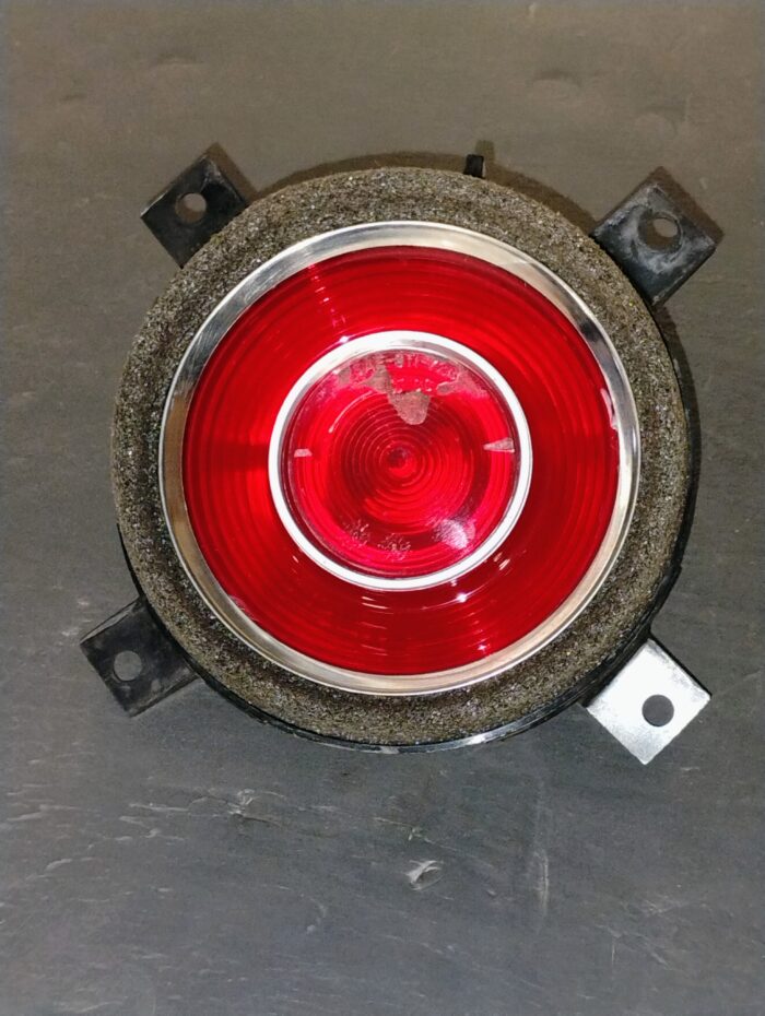 1972 1973 1974 Plymouth Cuda, E-Body, Rear Outer Tail Lamp / Light, Lens Assembly 3587270 - Image 3