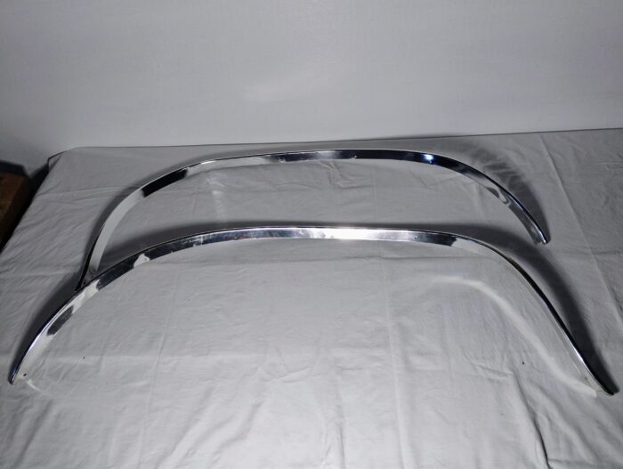 1969 1970 1971 Dodge Polara, Monaco, Rear, Wheel Lip, Trim Moldings 2933804, 2933805 - Image 4