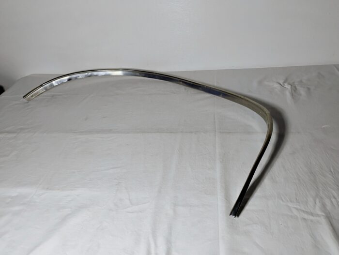 1969 Chrysler New Yorker, Right Front, Wheel Lip, Trim Molding 2901484 - Image 11