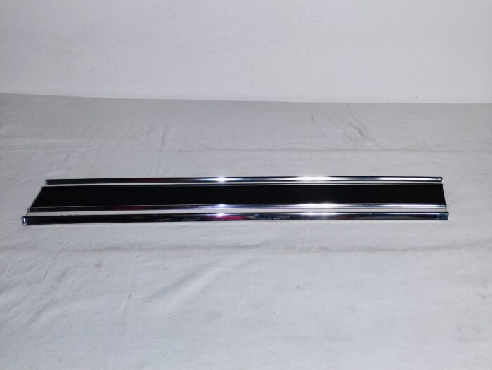 1978 1979 1980 Dodge Truck, Right Rear, Body Side, Trim Molding 4033308 - Image 5