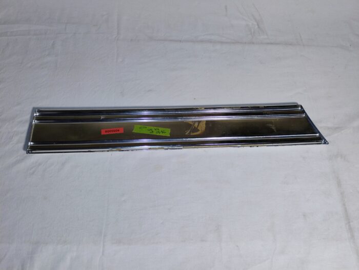 1978 1979 1980 Dodge Truck, Right Rear, Body Side, Trim Molding 4033308 - Image 6