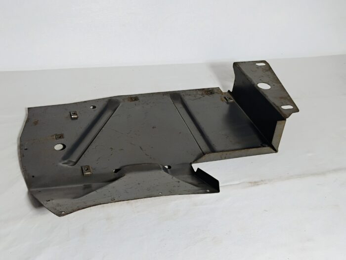1970 Dodge Coronet 500, Coronet R/T, Super Bee, B-Body, Right Front, Headlamp / Light Splash Shield 2998484 - Image 5