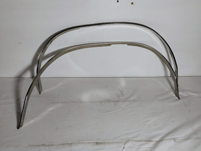 1968 1969 1970 Dodge Charger, B-Body, Front Wheel Lip, Moldings 3004370, 3004371