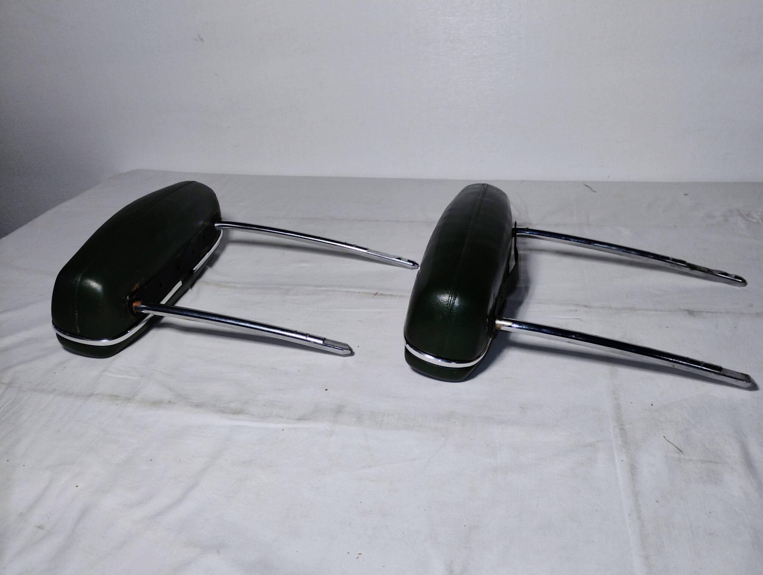 1969 Charger, Coronet R/T, Coronet 500, Daytona, GTX, Road Runner, Super Bee, Headrest Assemblies 2791FF8 - Image 7