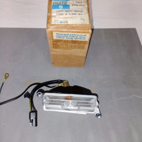 1969 Dodge Dart, A-Body, Right Front Turn Signal Assembly 2930876