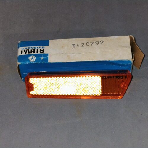1970 Dodge Charger 500, Charger R/T, Coronet 500, Coronet R/T, Super Bee, Right Front, Side Marker Lens, Amber 3420792